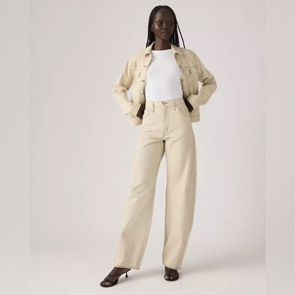 Levi's Denim - Levi's Women's High-Rise Cinch Waist Barrel Jeans in Light Beige 31x31 BNWT